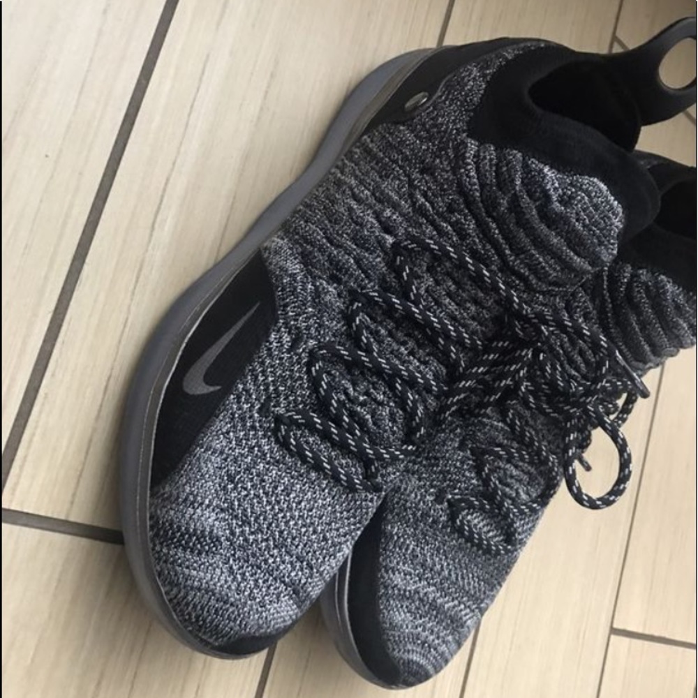 KD Kevin Durant 9/10 condition